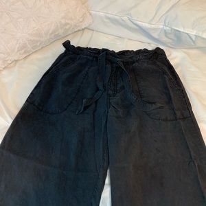 Loose Black Flowy Harlow Pants!